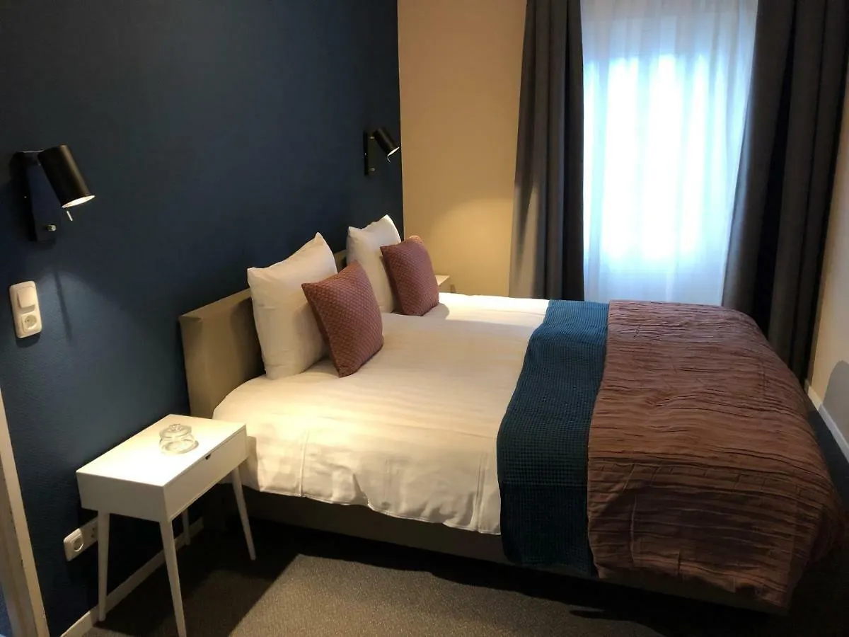 Hotel Van Dyk Valkenburg aan de Geul 3*,